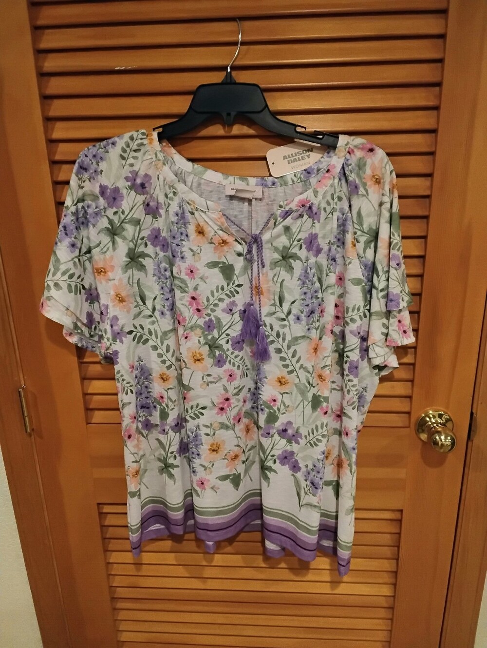 NWT 3X Allison Daley Multi-Colored Floral Top Firm Price